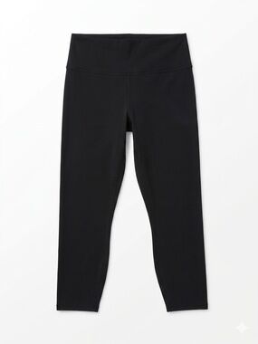 Fabletics PowerHold Black High-Waisted Cropped Leggings - Size L/XL (No Tag)